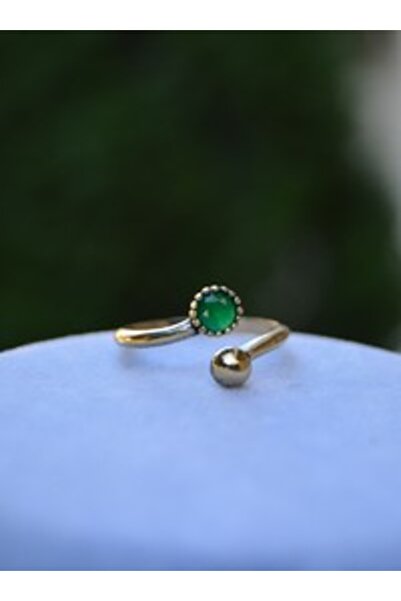 Stoneage Emerald Stone Handmade Ring - Gold Color -