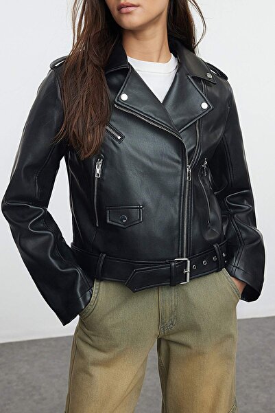 TRENDYOLMİLLA Siyah Regular Kalıp Suni Deri Biker İnce Ceket Mont TWOAW25MO00002