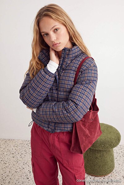 Trendyol Kollektion Marineblauer, kariert gemusterter, aufblasbarer Mantel in...