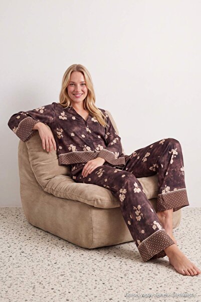 Trendyol Collection Set de pijamale țesute din satin floral multicolor THMAW2...