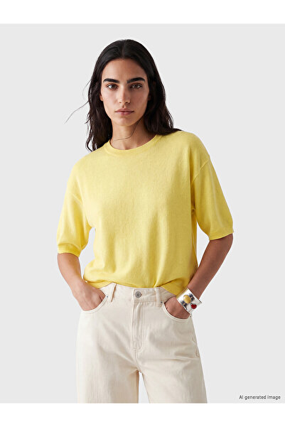 LC Waikiki Alita city women's knit sweater with a distinct oval neckline