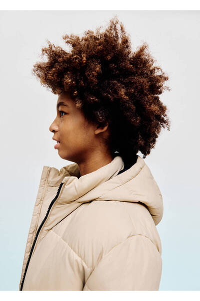 MANGO Kids Kapüşonlu kapitone anorak