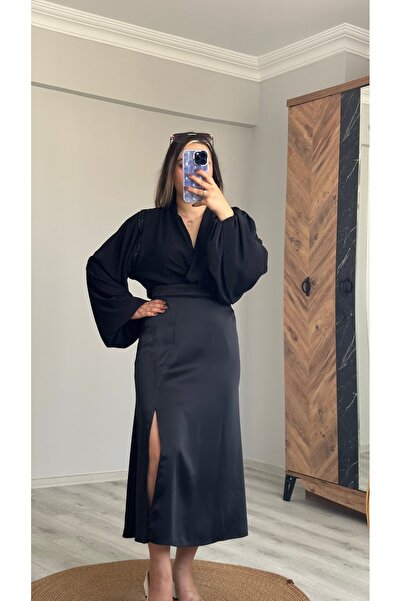Yırtmaç Detaylı Saten Midi Etek