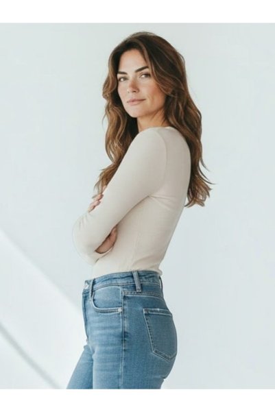 MODA Kadın Bisiklet Yaka Uzun Kollu Parmak Geçmeli Esnek Body Tişört