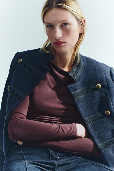H&M Kayık Yakalı Bedene Oturan Üst