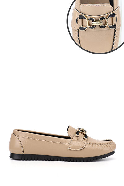 GÖNDERİ(R) Women's Beige Patent Leather Flat Sole Buckled Ballet Flats