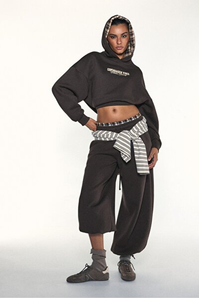 Stradivarius Boxer detaylı jogger pantolon