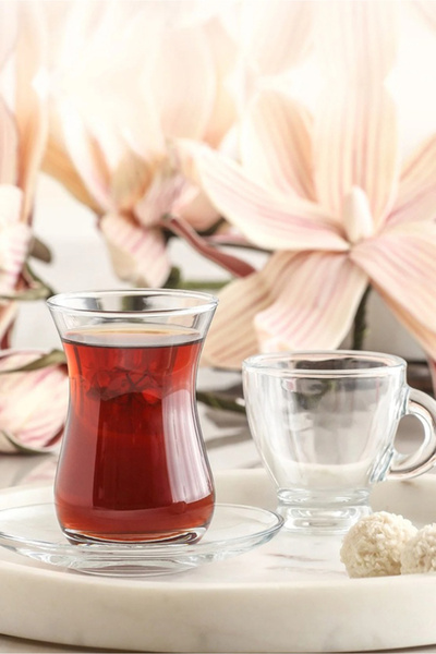 LAV Sohbet Cam Bardak Seti 18'li (6 Çay Bardağı, 6 Çay Tabağı, 6 Fincan)