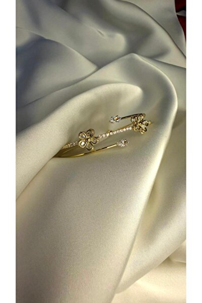 MİNNA JEWELRY ALTIN KAPLAMA ÇİÇEK DESENLİ KELEPÇE