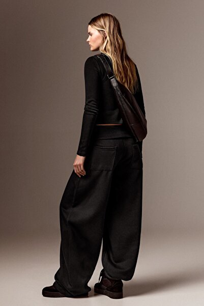 Bershka Kıvrık belli şardonlu barrel fit pantolon