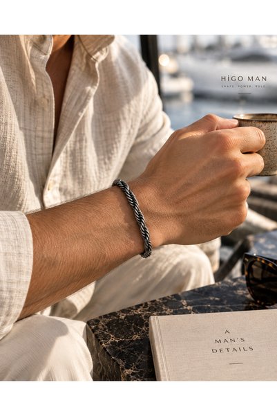 higo Men's Bellagio Twisted Chain Old Money Bracelet