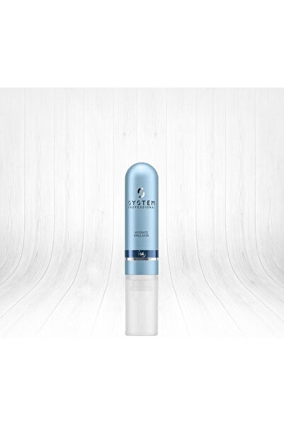 Wella Professionals Intensive Moisturizing Care Emulsion Foam for Dry and Deh...