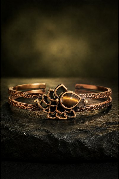 İyyaKee Tiger's Eye Stone Flower Motif Pure Copper Women's Bracelet Handmade Adjustable Clasp