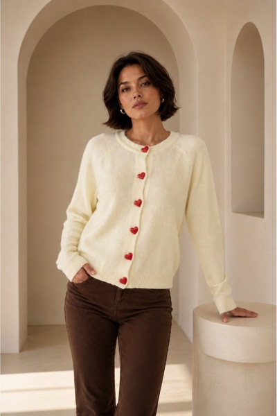Arbucky Women's Crew Neck Heart Buttoned Basic Knitwear Cardigan