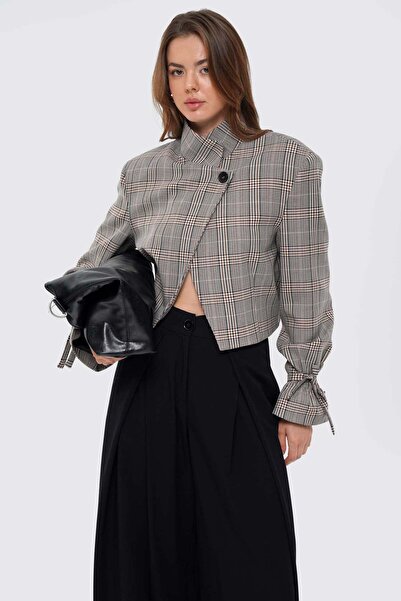 Thalure Kadın Kahverengi Dik Yaka Ekoseli Slim Fit Crop Ceket