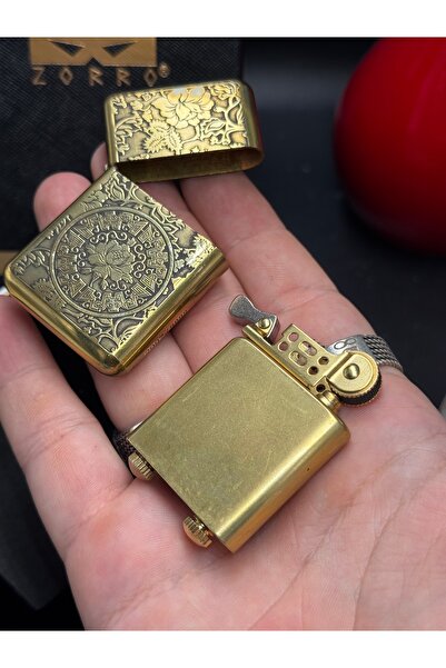 NikaŞ Kabartma Çiçek Desenli Antik Gold Benzinli Metal Çakmak – Özel Kutulu Sınırlı Üretim Çakmak