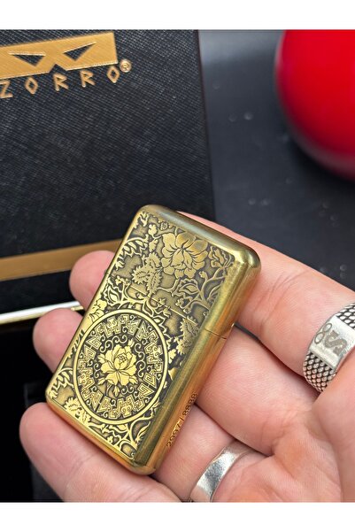 NikaŞ Kabartma Çiçek Desenli Antik Gold Benzinli Metal Çakmak – Özel Kutulu Sınırlı Üretim Çakmak