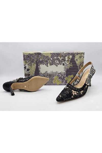Shoes حذاء بامب الكلاسيكي J'Adior المفتوح