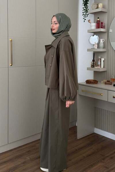 Modaensarbutik Gabardin Kısa Trençkotlu Bol Pileli Pantolonlu Tesettür Takım-HAKİ YEŞİL