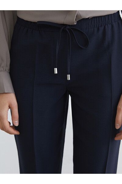 LC Waikiki Nevavm Women's Carrot Cut Pants with Elastic Waist and Difference in Color