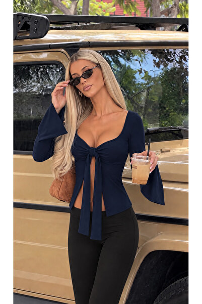 Up Trends Kadın Önden Bağlama Detaylı Kolları Volenli V Yaka Bluz