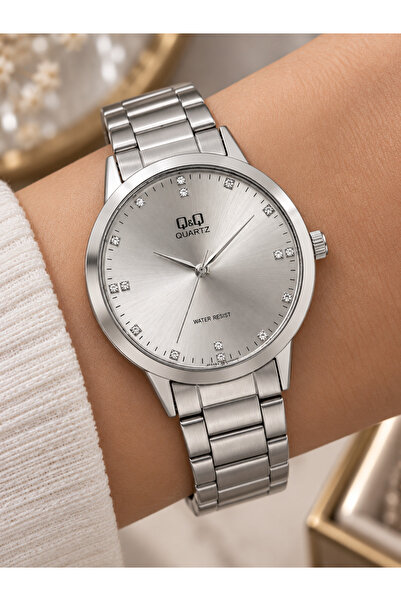 Q&Q Women's Wristwatch Silver Color Casual and Stylish Combination Gift Boxed