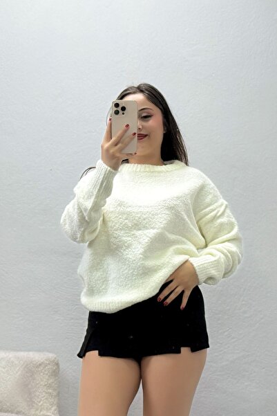BELENDİR Women's Crew Neck Boucle Sweater Ecru