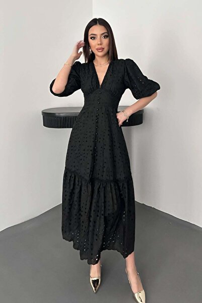 End Black Store Μαύρο φόρεμα λεπτομέρεια με σούρες Δαντέλα li Κεντητό