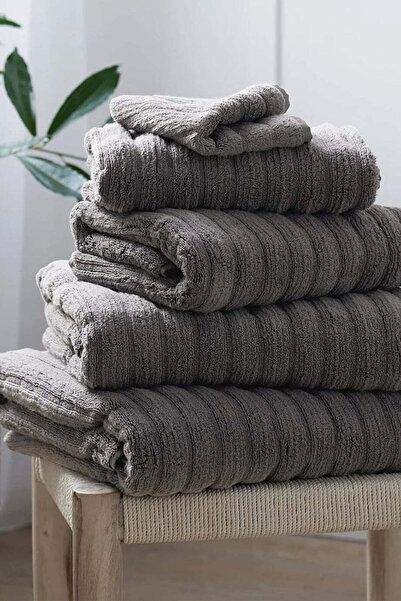 THE WHITE COMPANY منشفة حمام ريب هيدروكوتون 100% قطن - رمادي غامق، 70 × 125 سم