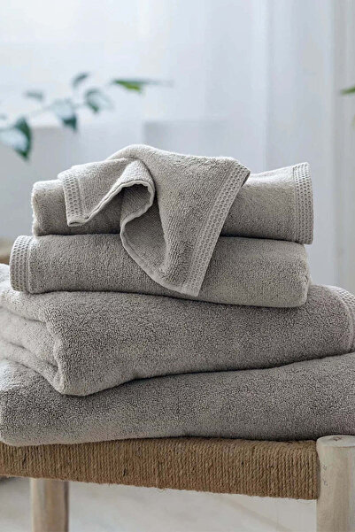 THE WHITE COMPANY Waffle Edge Spa Bamboo Blended Bath Towel - Dark Gray, 100 ...