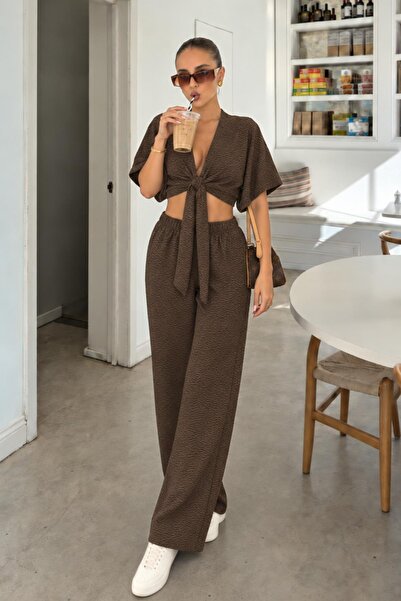 Bipantolon Women's Tie-Detail Blouse and Pants 2-Piece Set