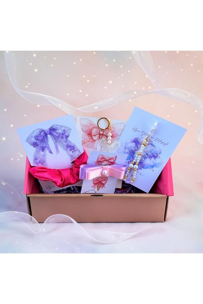 NUNU EVENT Rengarenk Bir Mutluluk Mini Hediye Kutusu- Klipsli Kurdele Toka, Çanta Charm-Saten Lastik Toka, Kelebek Anahtarlık