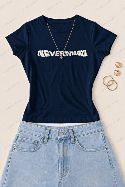 SVART WEAR تي شيرت نسائي ضيق من القطن الليكرا مطبوع من Nevermind - أزرق داكن