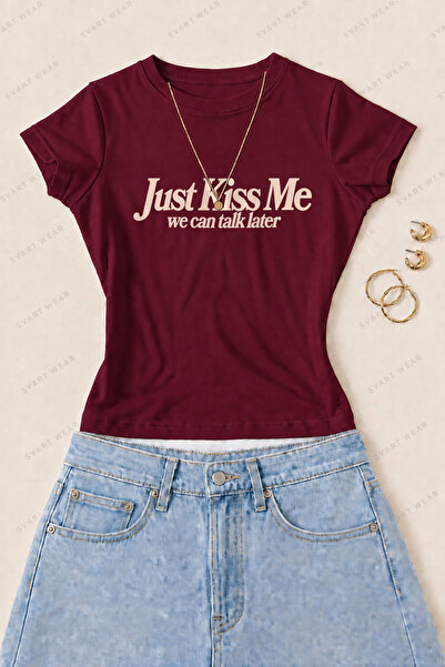SVART WEAR Tricou de damă Just Kiss Me din bumbac imprimat cu lycra, cu croia...