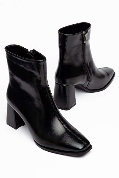 HCO SHOES Γυναικείες μπότες με χοντρό τακούνι και λεπτομέρεια με φερμουάρ