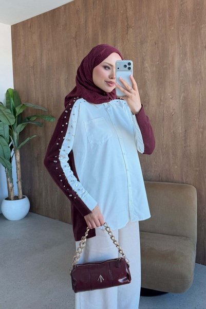 Hazamoda قميص بتفاصيل تريكو مرصعة بالحجارة باللون الأحمر الداكن