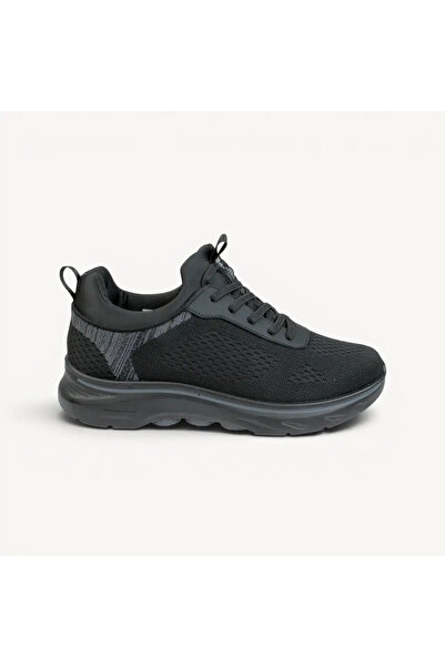 ShoeTypes Men's Black Light Comfortable Casual Sports Shoes - 43 - Black