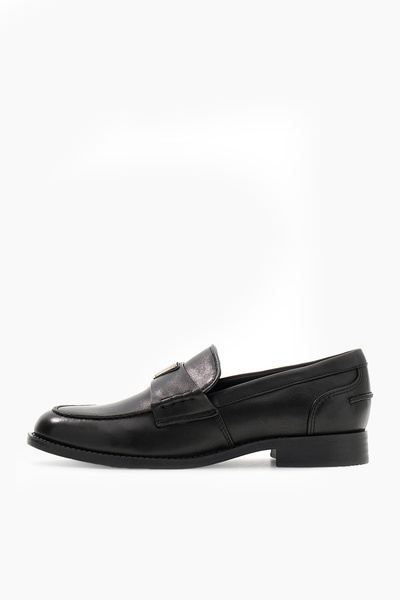 Guess Beliso Women's Leather Loafer