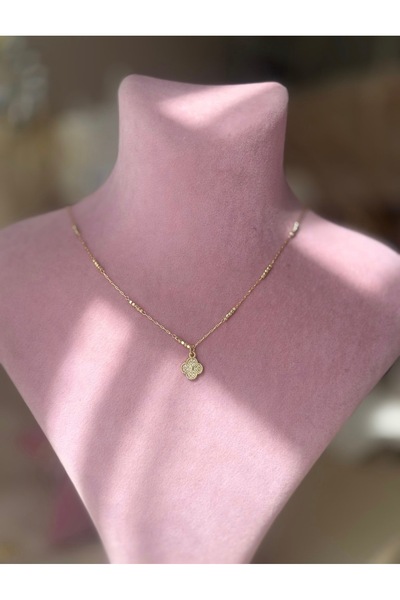 Yonca Model Zirkon Taşlı Kolye