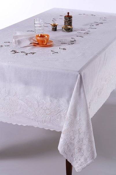 Silk Fashion Χειροποίητο τραπεζομάντιλο NS168/1 (170εκ x 270εκ)