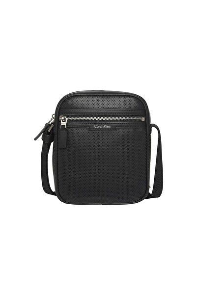 Calvin Klein PERFORATED SİYAH ERKEK ÇAPRAZ ÇANTA