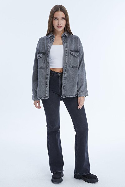 Select Moda Women's Double Pocket Snap Closure Oversize Denim Shirt
