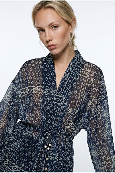 Quzu Aksesuar Detaylı Kimono