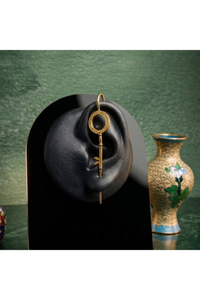 Metis Anahtar Figürlü Kıkırdak Küpe Ear Cuff - Parlak Sarı