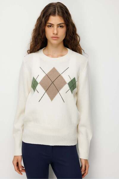 Desen Triko Women's Crew Neck Front Diamond Patterned Wool Sweater Bone