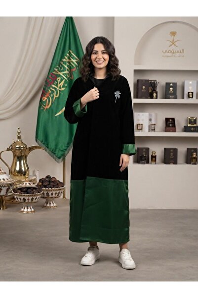 Generic Brand عباية سوداء وابيض أنيقة ذات أطراف خضراء مميزة بتطريز خريطة المم...