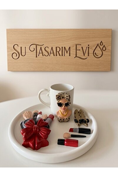 sutasarimevi Vintage Elegance: Coffee Cup with 3D Female Figure and Presentat...