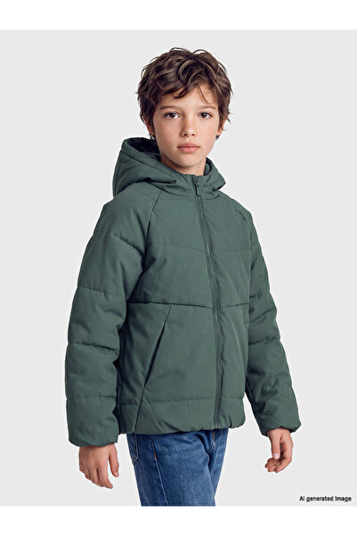 LC Waikiki LCW KidsSu İtici Erkek Çocuk Şişme Mont