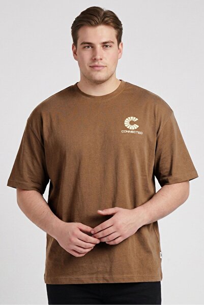Highlander Men Regular Fit Graphic Print Short Sleeve T-Shirt, Dark Khaki