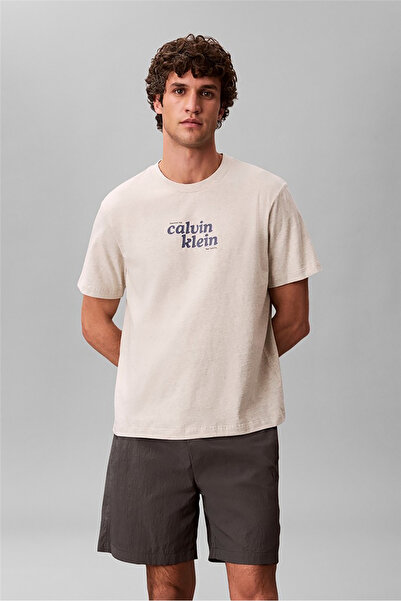 Calvin Klein Men's Ss 20's Travel Font Graphic Detailed T-Shirt